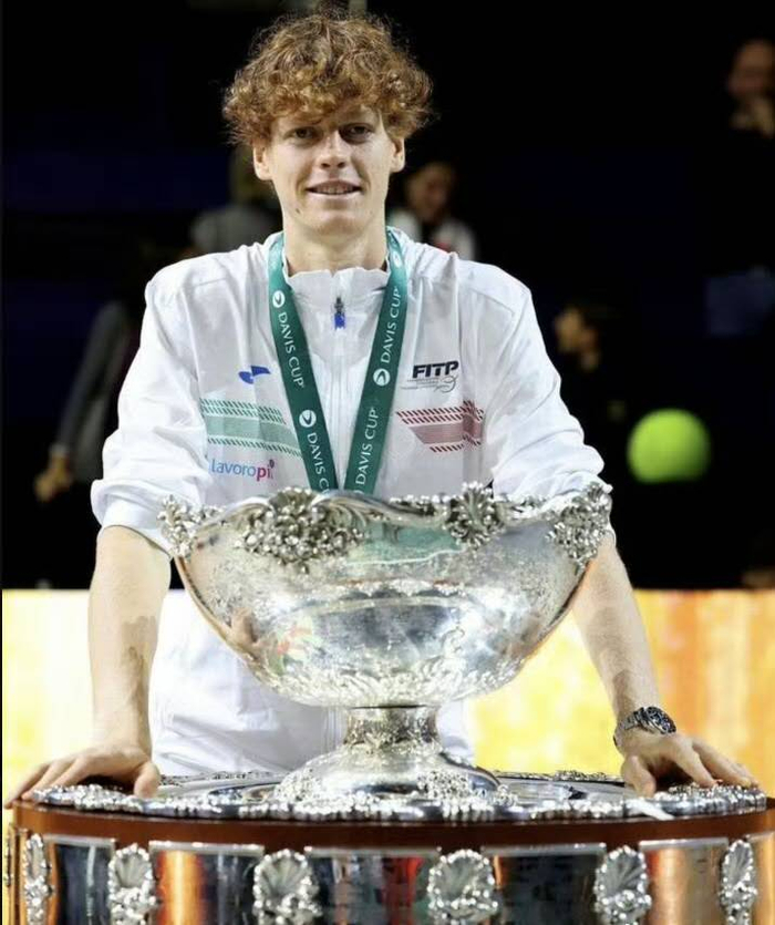 戴维斯杯翻盘美网，辛纳高光表现